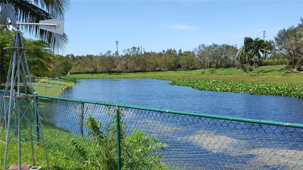 19409 NW 24th Pl Pembroke Pines, FL 33029