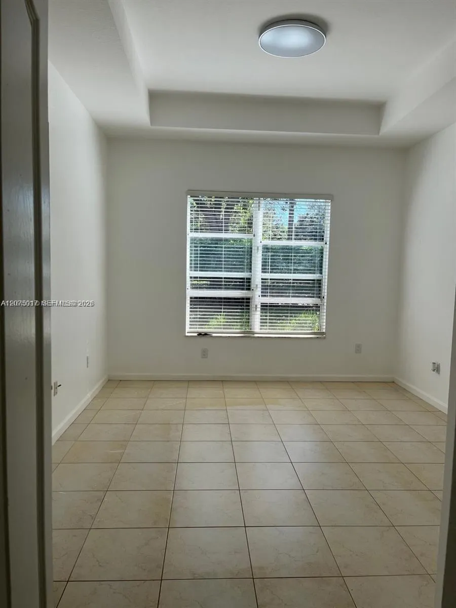 2315 NE 37th Rd Homestead, FL 33033
