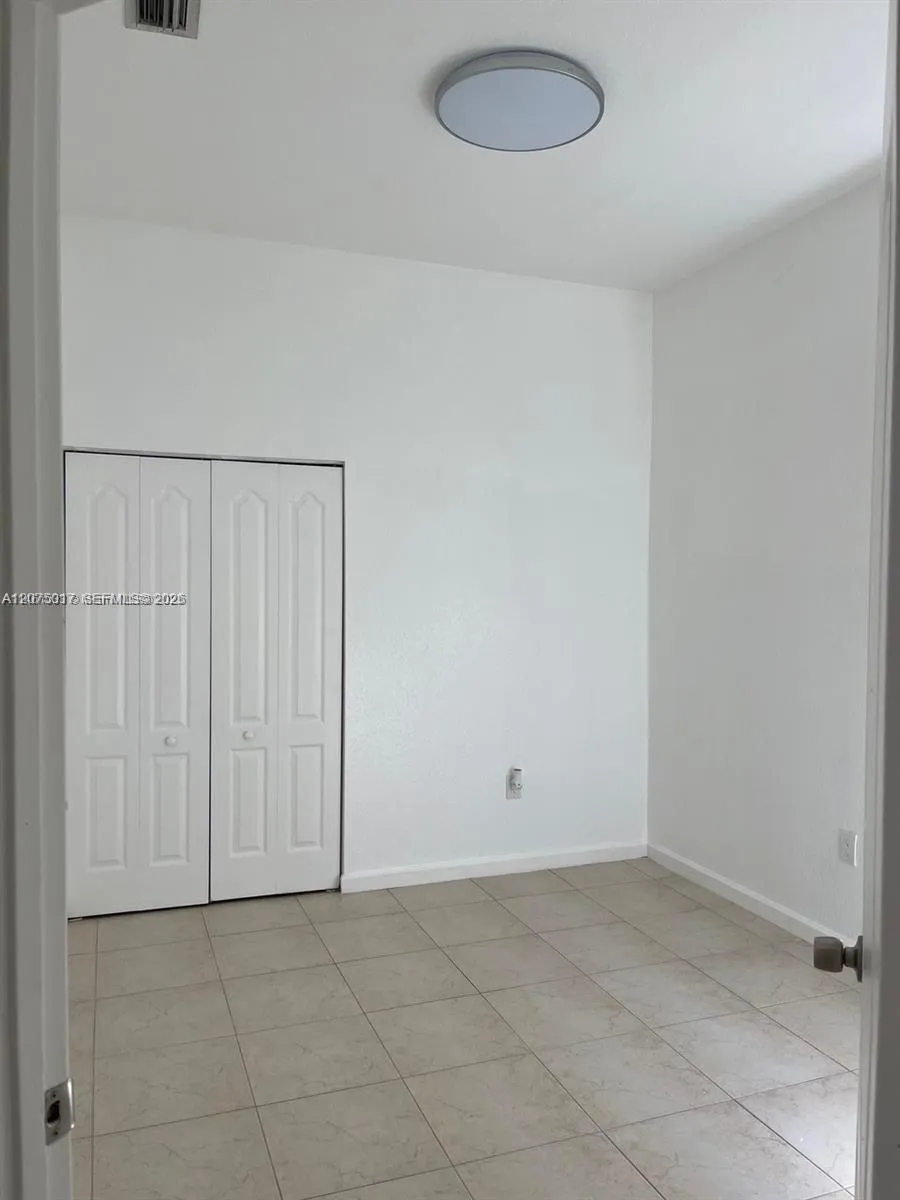 2315 NE 37th Rd Homestead, FL 33033