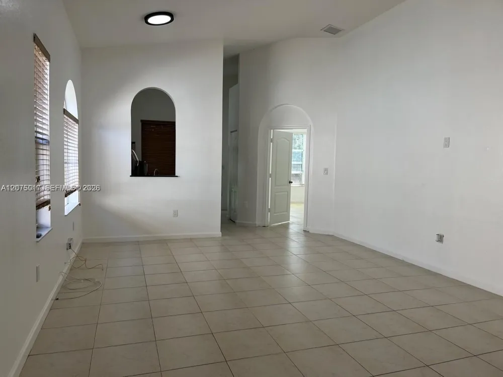 2315 NE 37th Rd Homestead, FL 33033