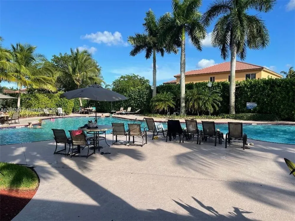 2315 NE 37th Rd Homestead, FL 33033