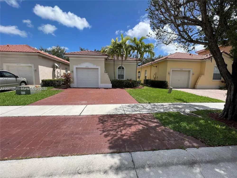 2315 NE 37th Rd Homestead, FL 33033