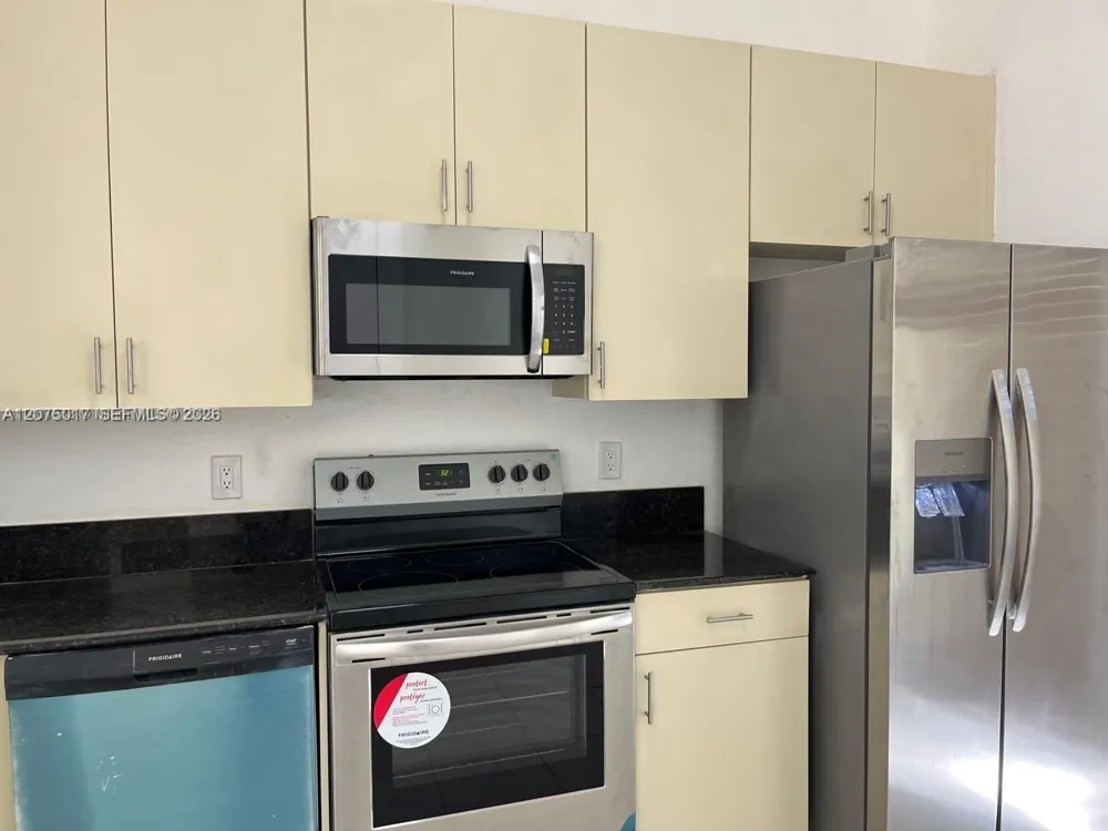 2315 NE 37th Rd Homestead, FL 33033