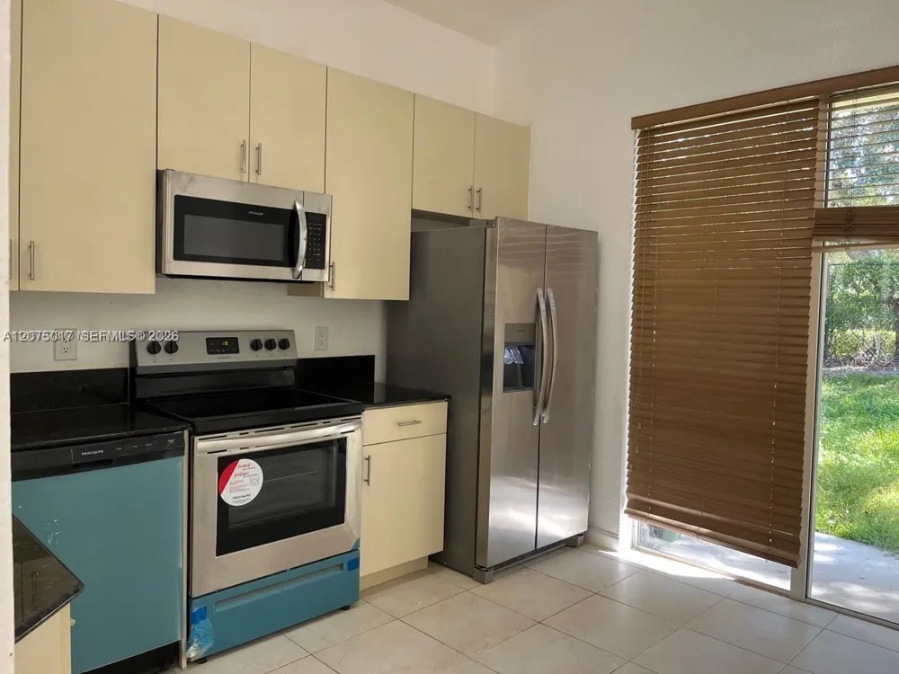 2315 NE 37th Rd Homestead, FL 33033