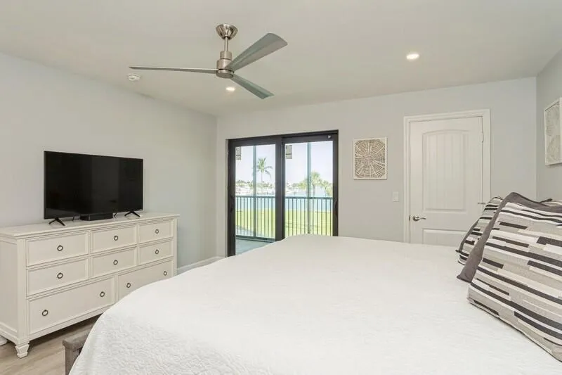 200 INTRACOASTAL PLACE #305 Jupiter, FL 33469