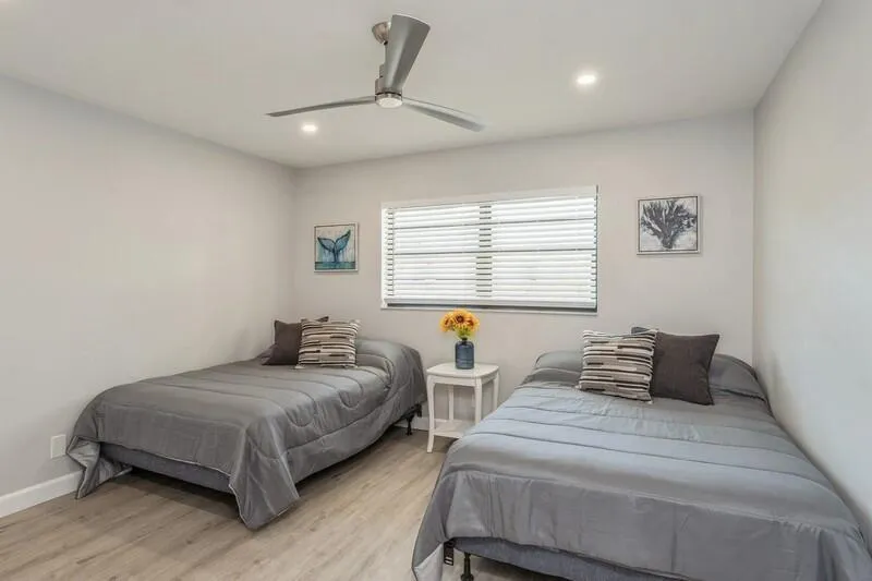 200 INTRACOASTAL PLACE #305 Jupiter, FL 33469