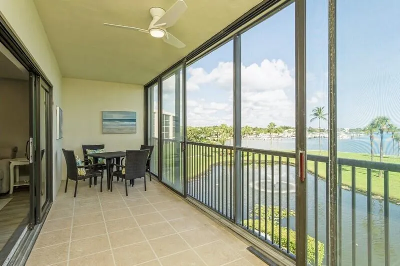 200 INTRACOASTAL PLACE #305 Jupiter, FL 33469