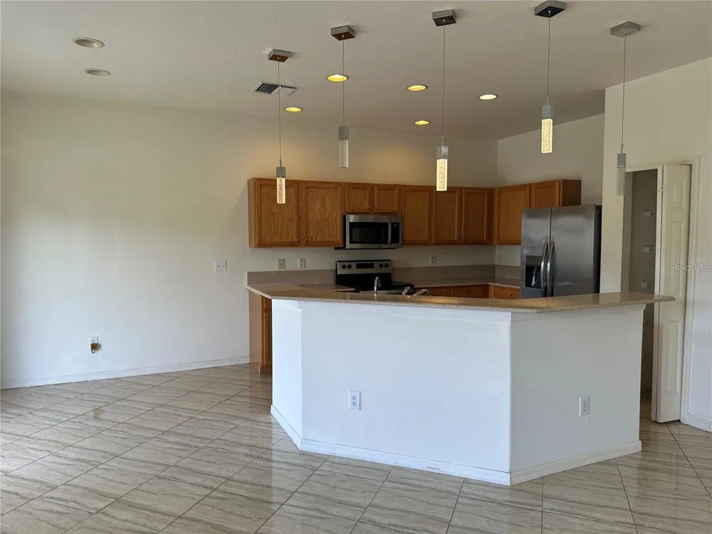 903 COADE STONE DRIVE Seffner, FL 33584