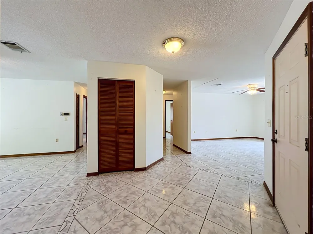 2983 ONTARIO CIRCLE W Melbourne, FL 32935