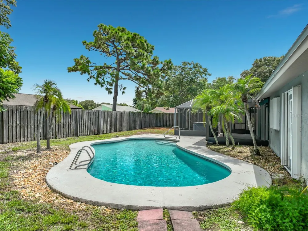 2983 ONTARIO CIRCLE W Melbourne, FL 32935
