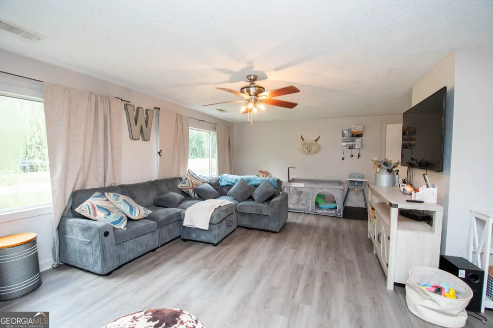 2151 Blue Creek RD Hogansville, GA 30230