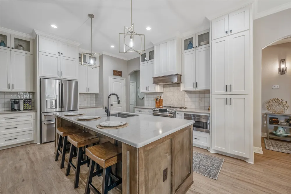 21327 Boone Bullard, TX 75757