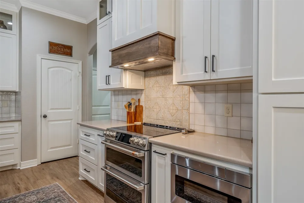 21327 Boone Bullard, TX 75757