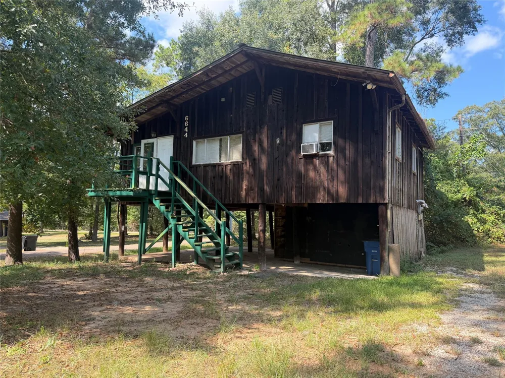 6644 Bonanza Drive Montgomery, TX 77316