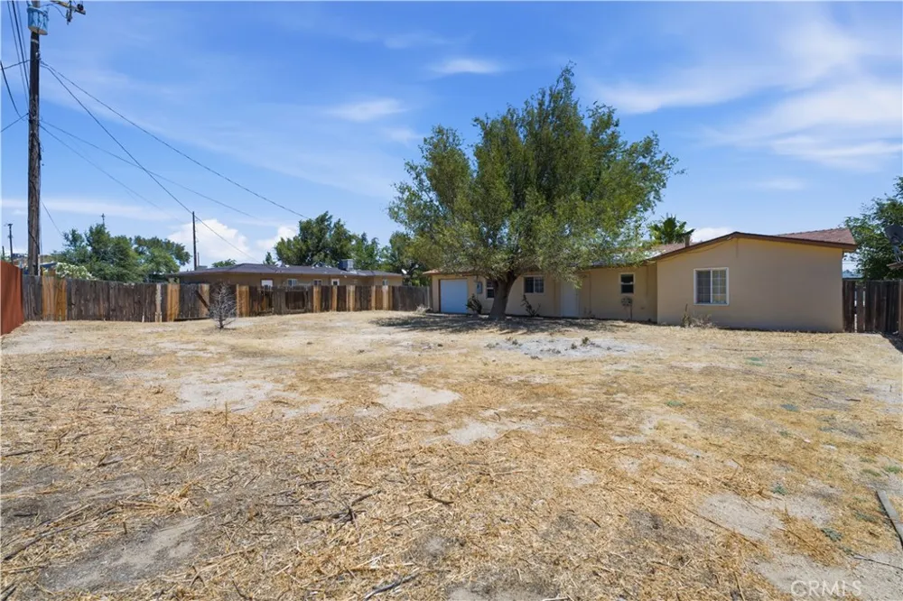 15917 Lee Mojave, CA 93501