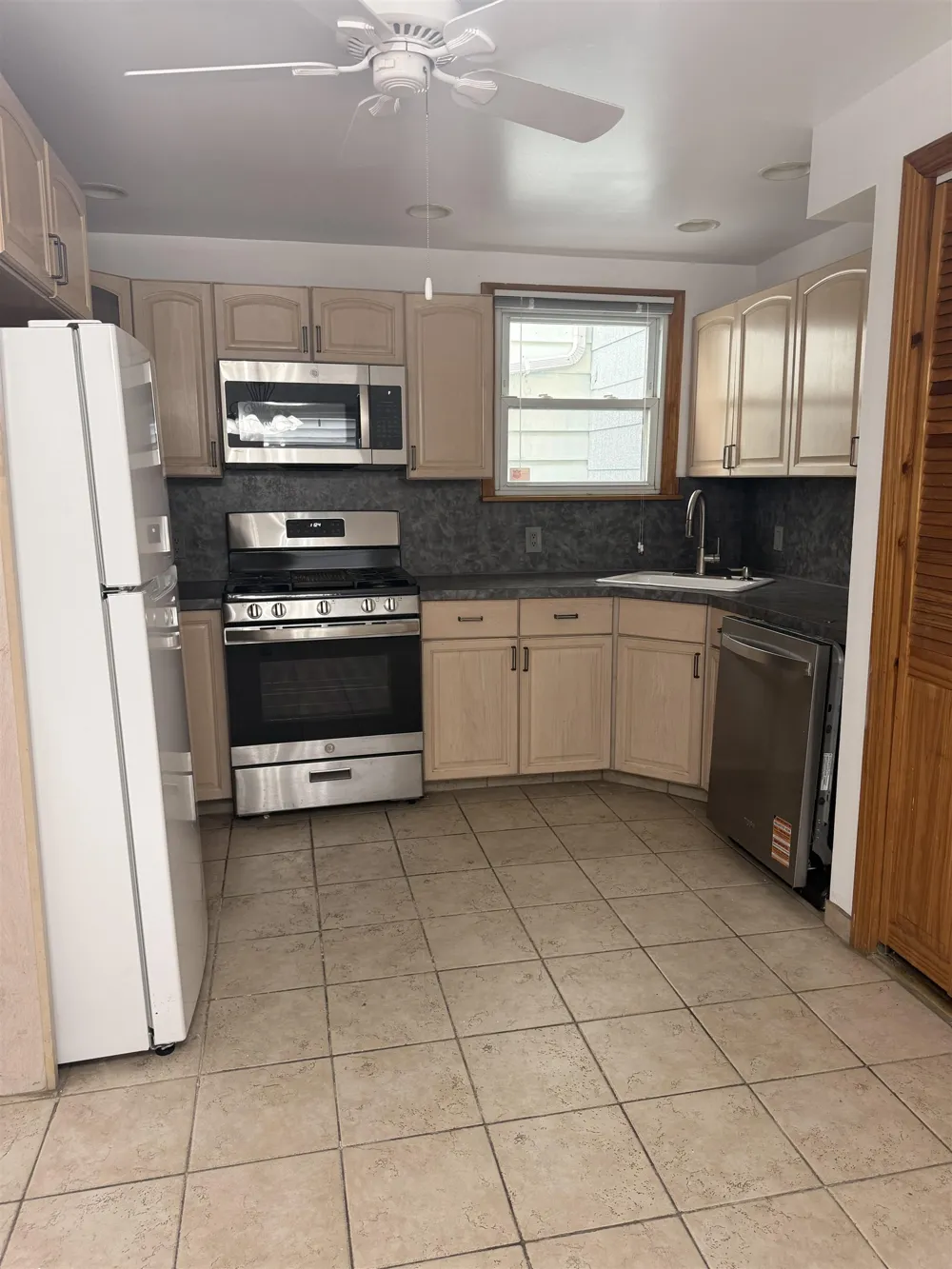 133 CENTRE AVE Secaucus, NJ 07094