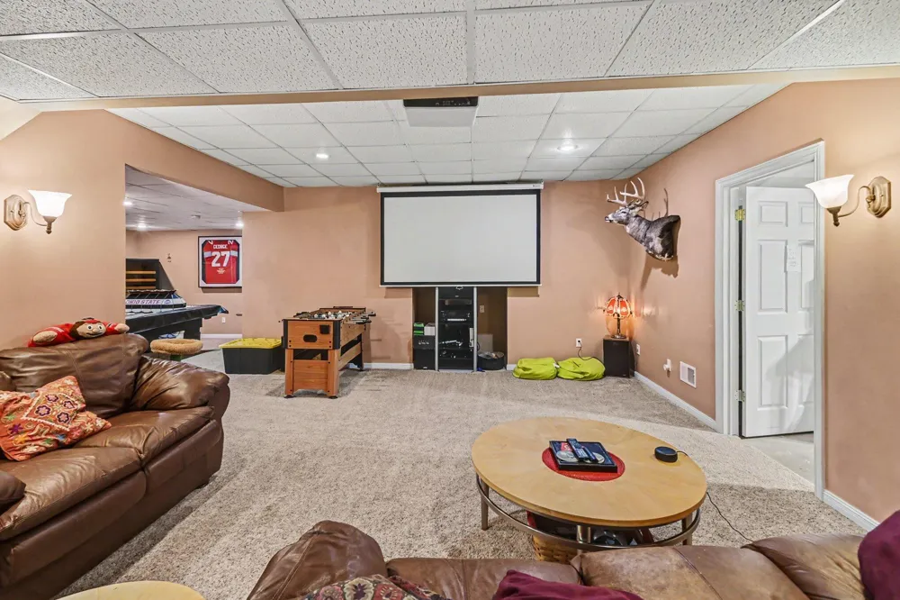 7484 Shotsilk Drive Jackson, MI 49201