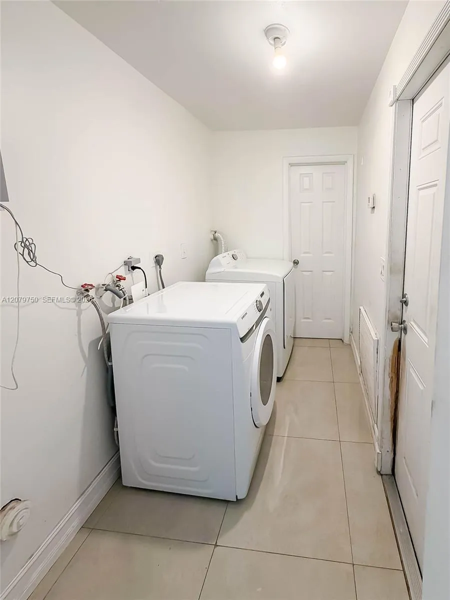 2298 NE 2nd Ave #n/a Boca Raton, FL 33431