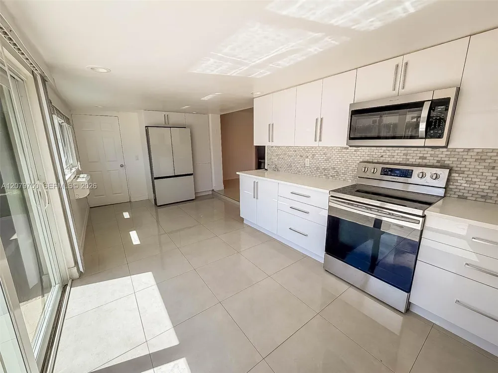 2298 NE 2nd Ave #n/a Boca Raton, FL 33431