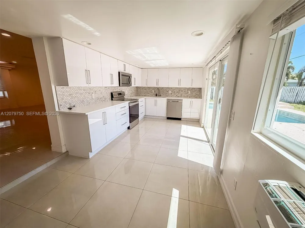 2298 NE 2nd Ave #n/a Boca Raton, FL 33431
