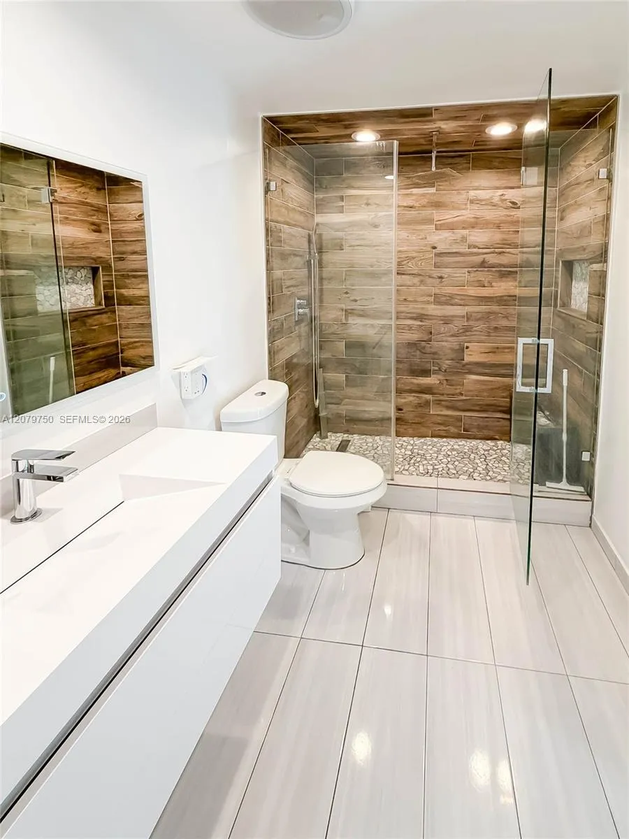 2298 NE 2nd Ave #n/a Boca Raton, FL 33431