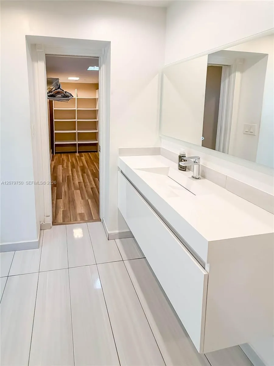 2298 NE 2nd Ave #n/a Boca Raton, FL 33431