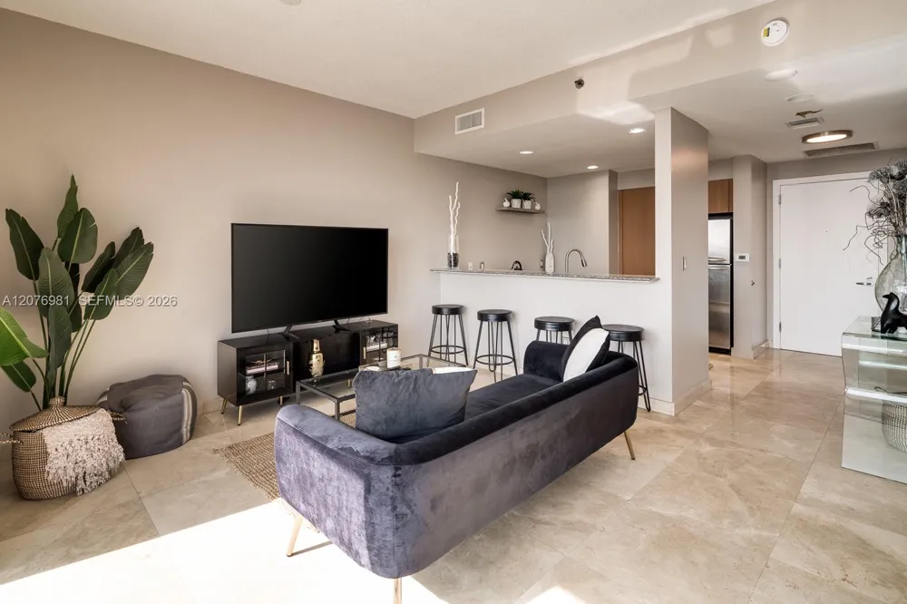 1060 Brickell Ave #4009 Miami, FL 33131
