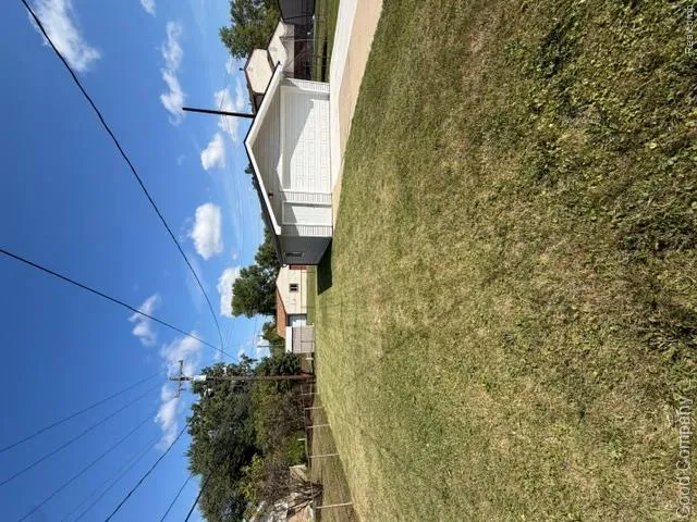 34224 McBride Street Romulus City, MI 48174