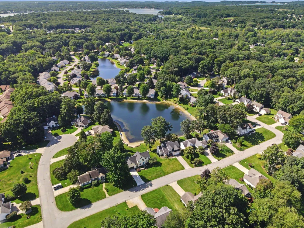 571 Pine Water Way Holland Charter Township, MI 49424