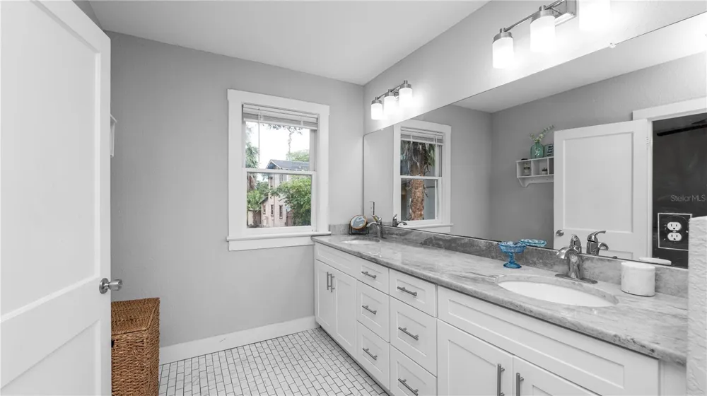 730 COLLEGE AVENUE Lakeland, FL 33801