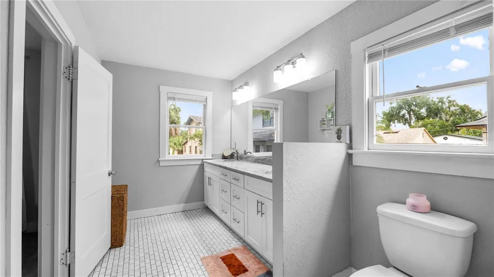 730 COLLEGE AVENUE Lakeland, FL 33801