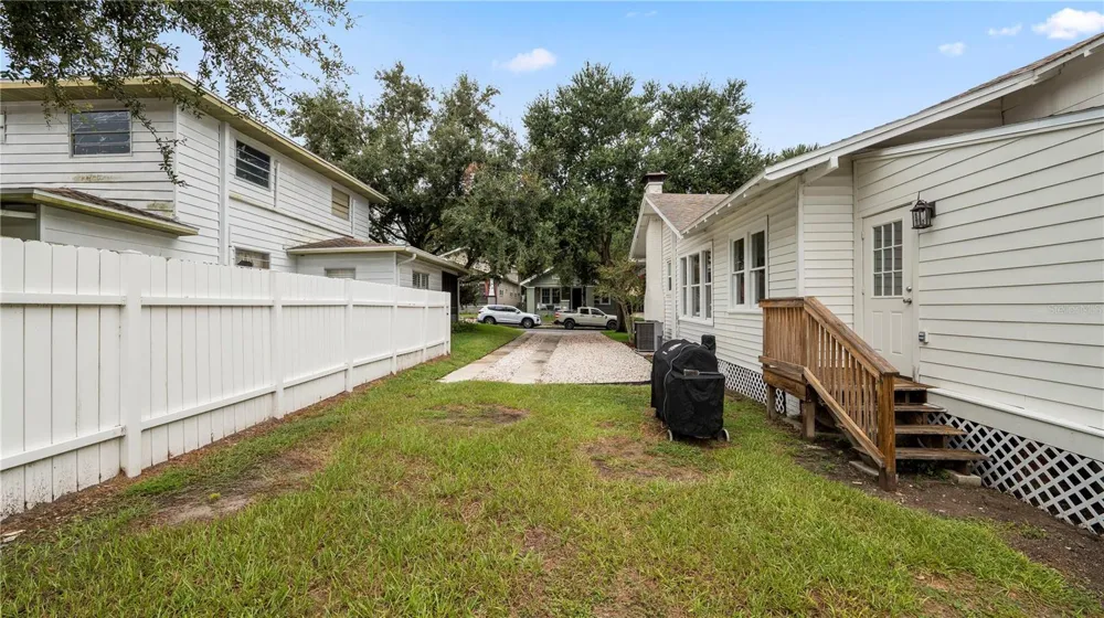 730 COLLEGE AVENUE Lakeland, FL 33801
