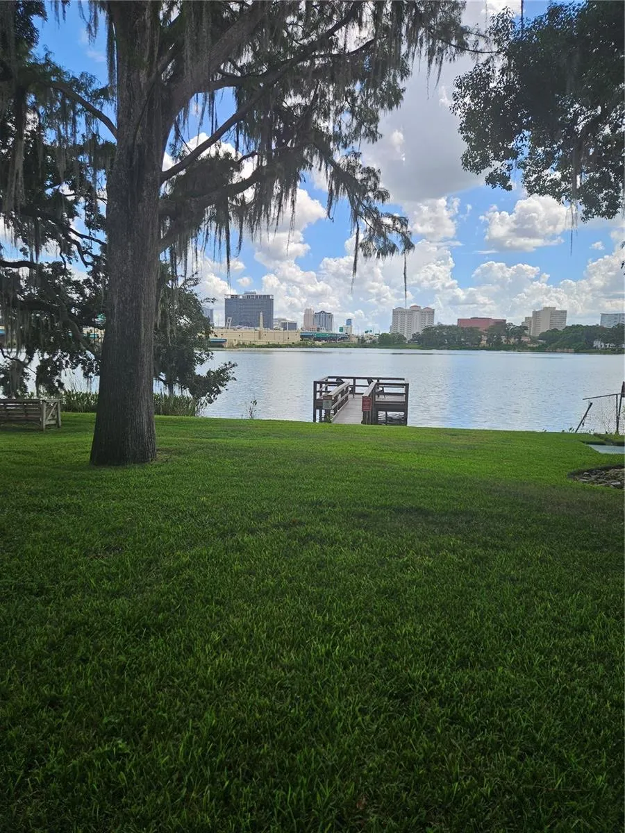 320 LAKEVIEW STREET #108 Orlando, FL 32804