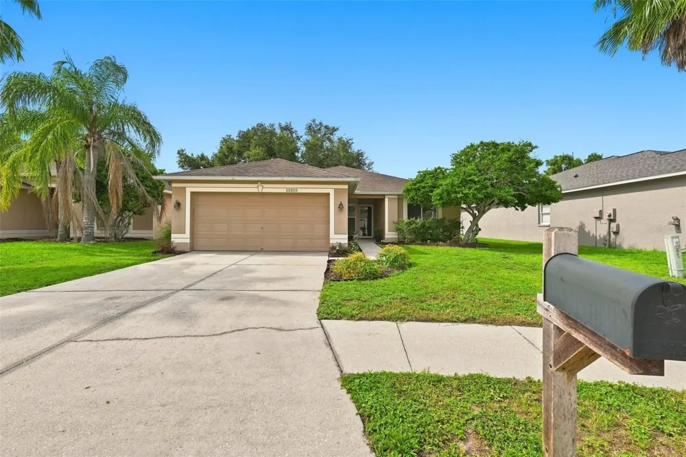 13203 PRESTWICK CREEK DRIVE Riverview, FL 33579