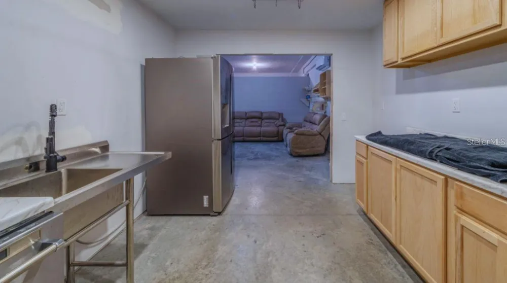 19751 COUNTY ROAD 33 Groveland, FL 34736