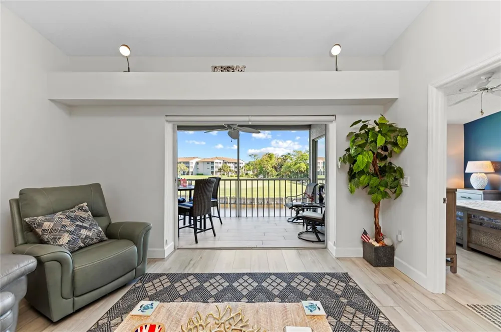 4639 CHAPEL HILL DRIVE #2925 Sarasota, FL 34238