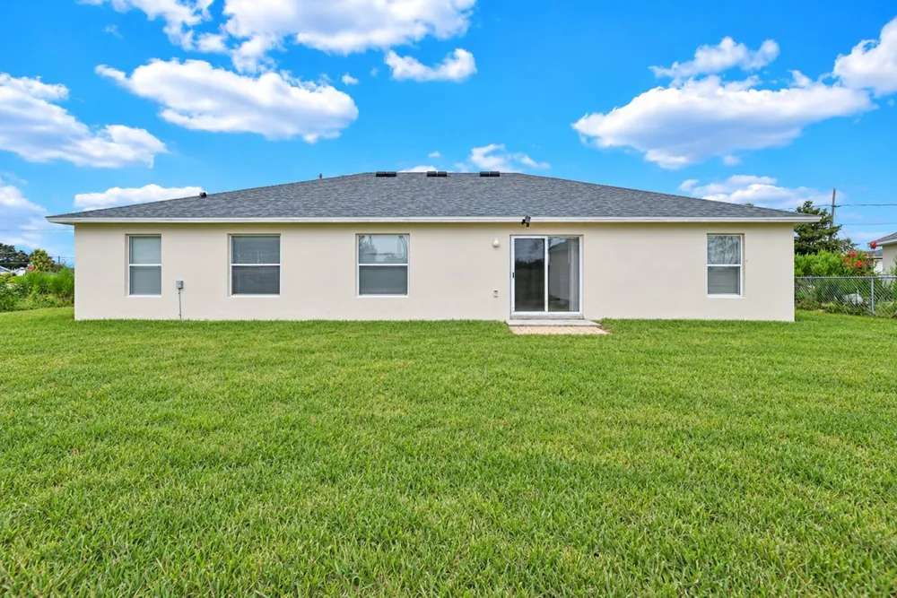 18 JUNIPER LOOP DRIVE ocala, FL 34480