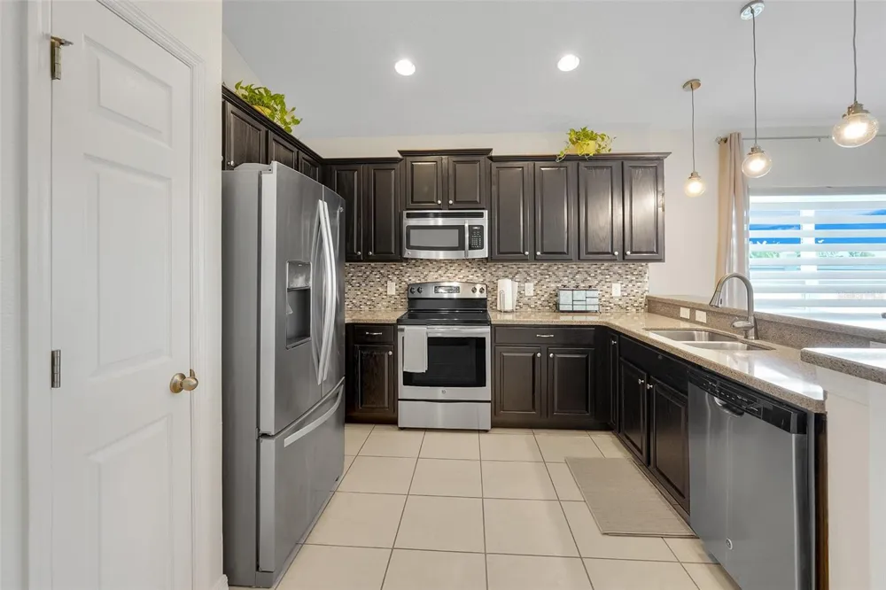 491 KESTREL DRIVE Groveland, FL 34736