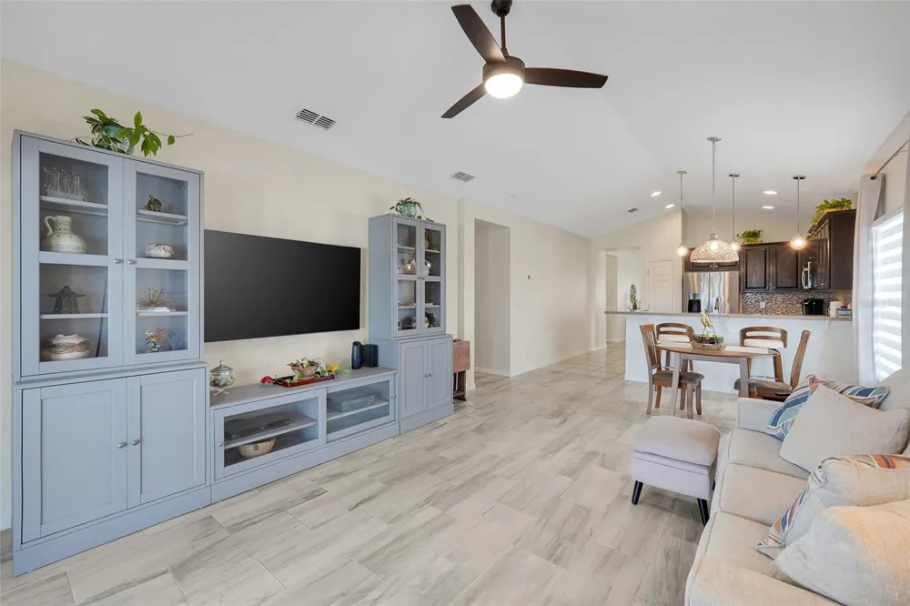 491 KESTREL DRIVE Groveland, FL 34736