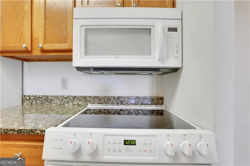 300 Johnson Ferry RD NE Sandy Springs, GA 30328
