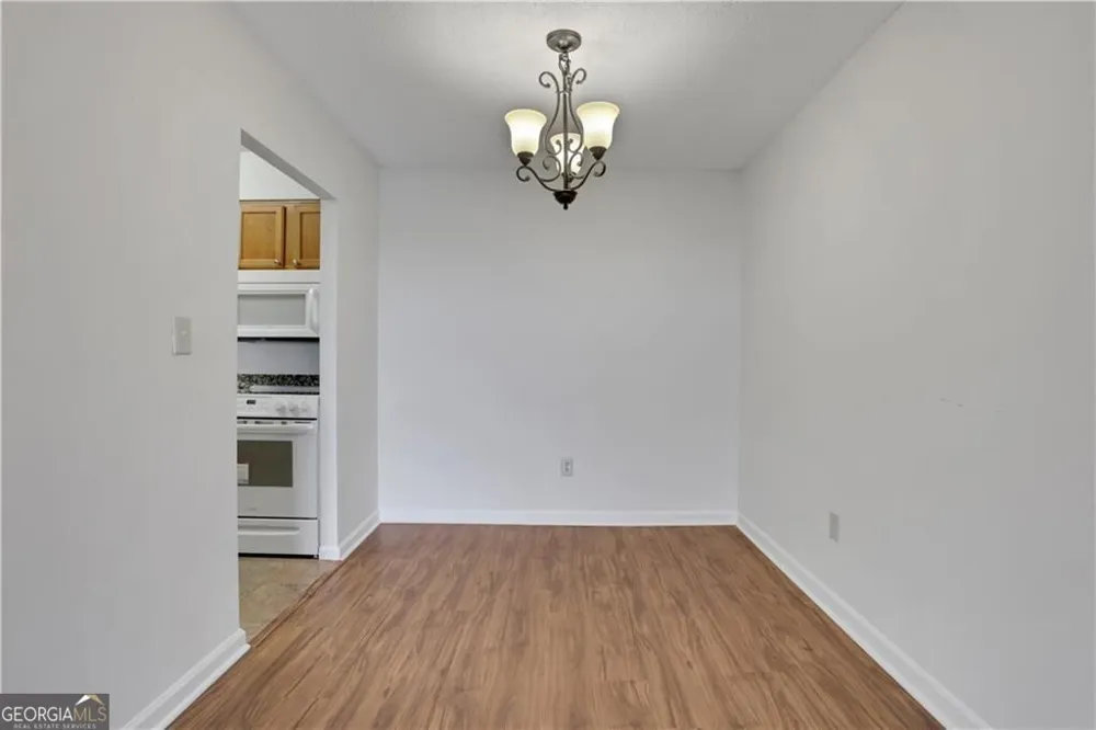 300 Johnson Ferry RD NE Sandy Springs, GA 30328