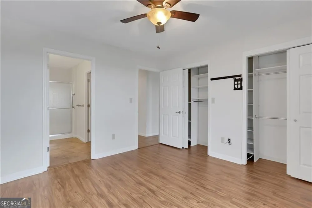 300 Johnson Ferry RD NE Sandy Springs, GA 30328