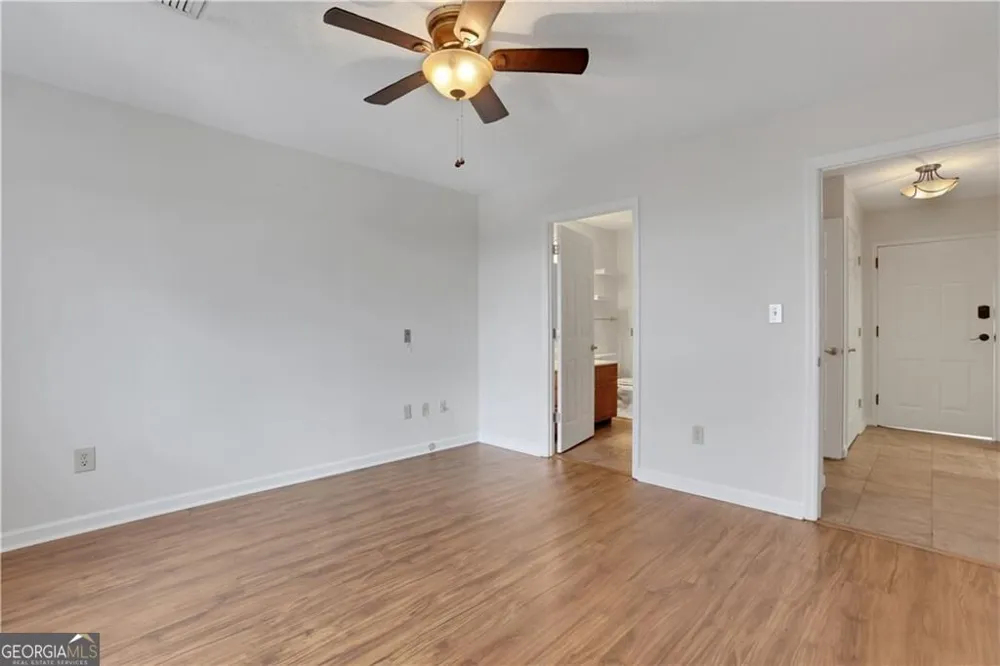 300 Johnson Ferry RD NE Sandy Springs, GA 30328