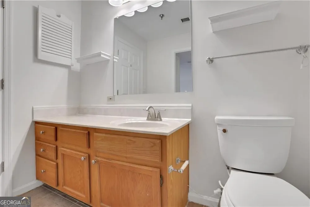 300 Johnson Ferry RD NE Sandy Springs, GA 30328
