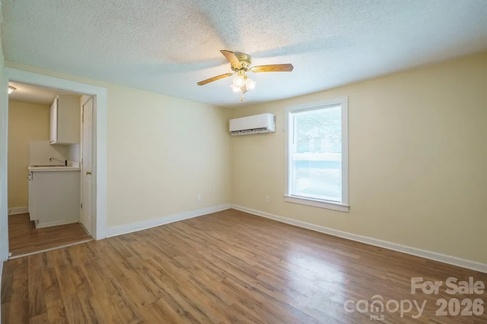 1028 East Drive Gastonia, NC 28052