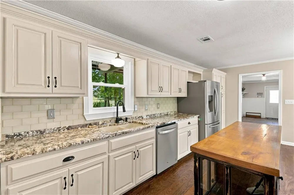 134 Hawkins Road Armuchee, GA 30105
