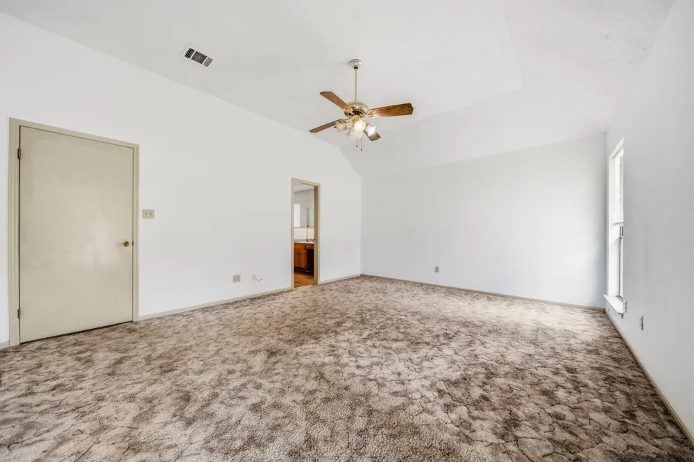 1111 Springhill Street Bellmead, TX 76705