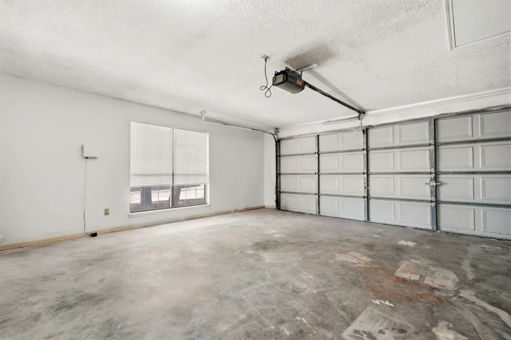 1111 Springhill Street Bellmead, TX 76705