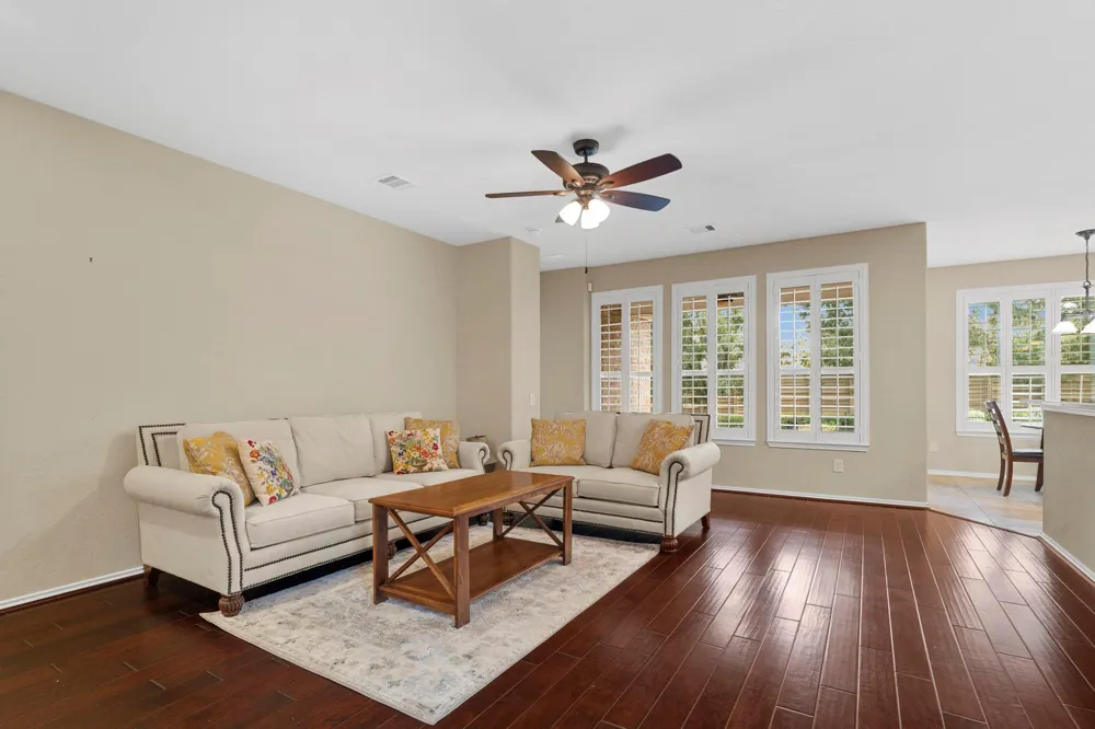 3227 Persimmon Grove Richmond, TX 77469