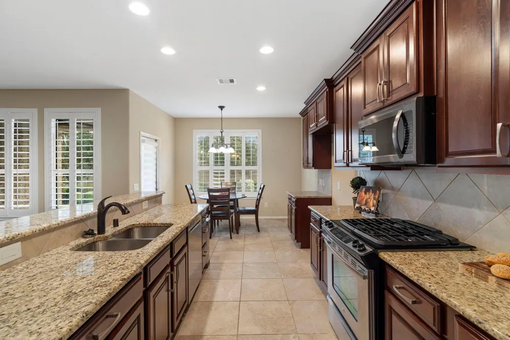 3227 Persimmon Grove Richmond, TX 77469